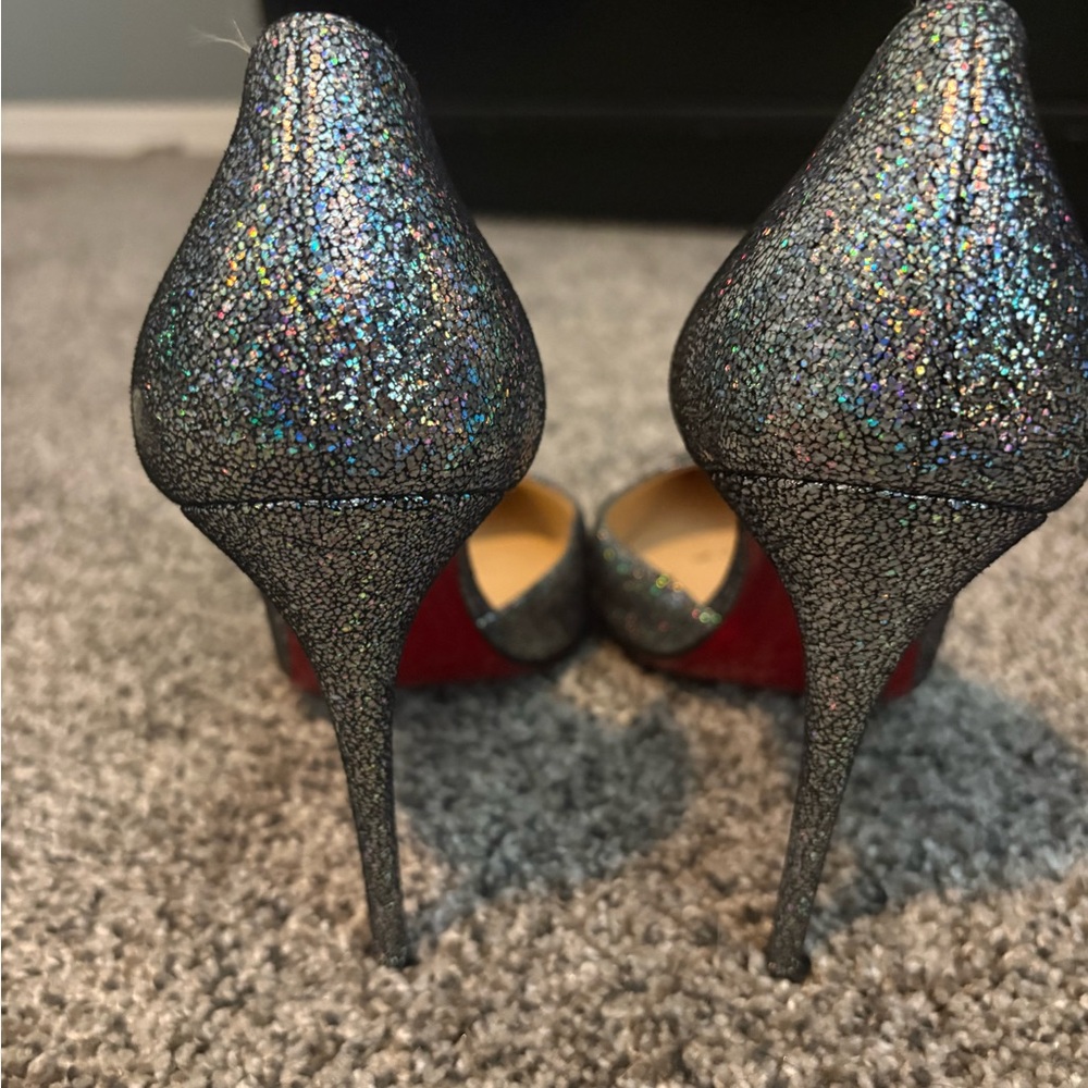 Elegant Glitter Pumps - Picture 5 of 7